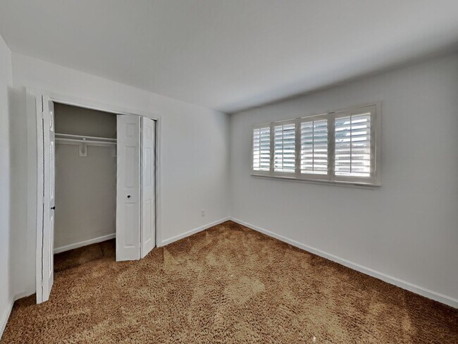 Building Photo - Fantastic 4/2 Home in El Sobrante