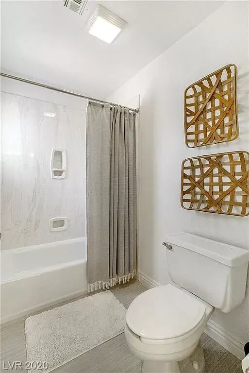 Building Photo - 7777 Willow Cove Cir