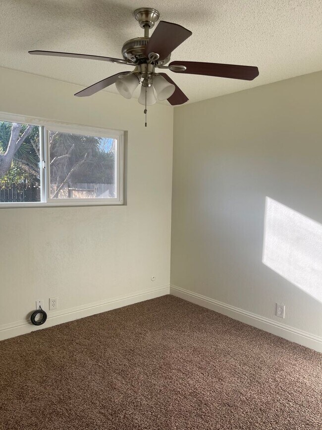 Building Photo - 3-Bedroom, 2-Bathroom Home for Rent –Coming Soon!