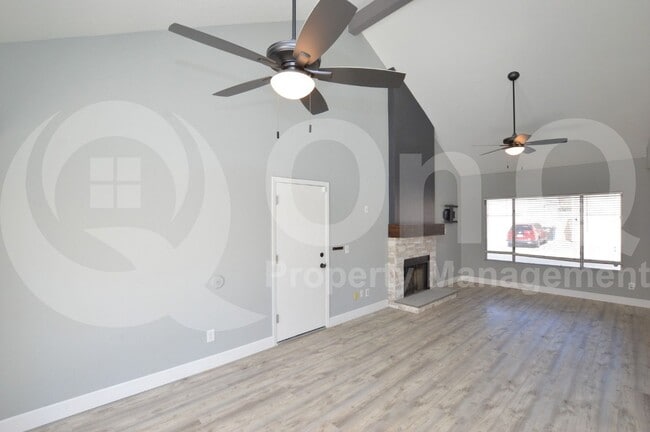 Building Photo - 1757 E Geronimo St