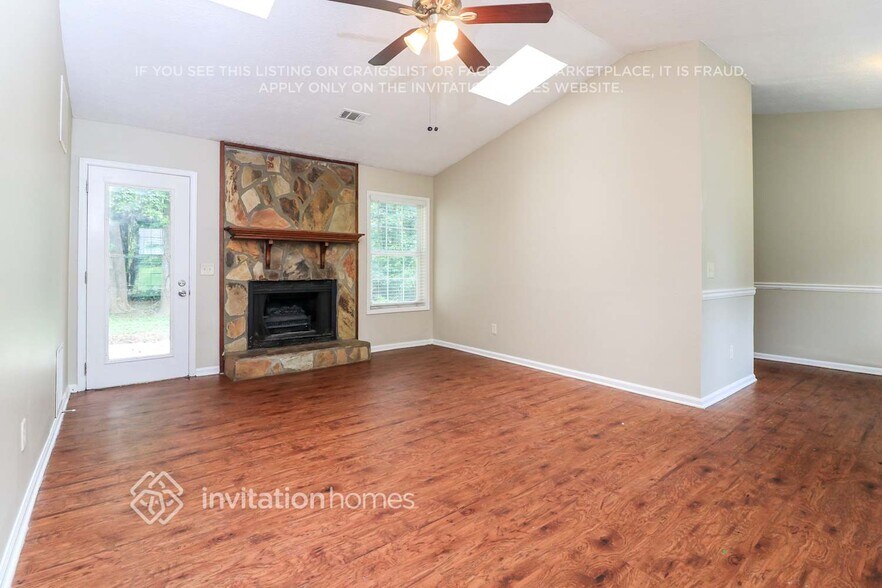 Building Photo - 3106 Palomino Dr