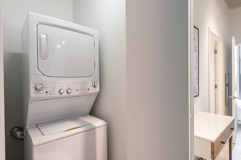 Building Photo - 2749 W Belden Ave