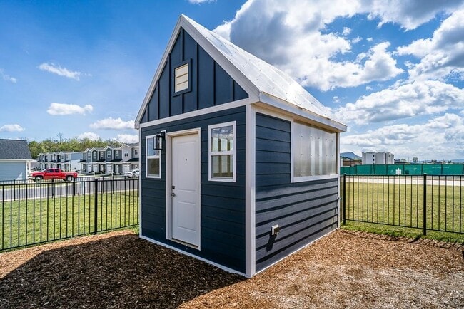 Building Photo - 1576 Port Hills Dr