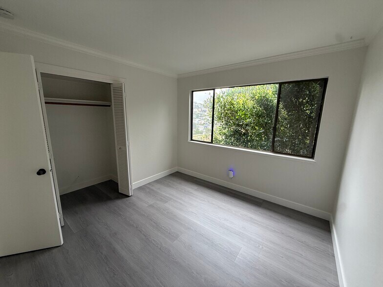 Building Photo - 47 Grand View Ter