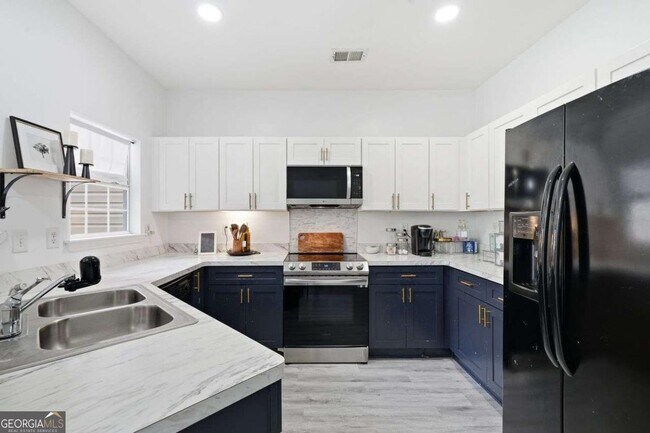 Building Photo - 166 Odyssey Dr NW