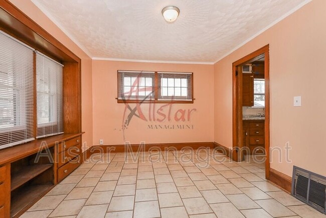 Building Photo - 458 Hillwood Dr