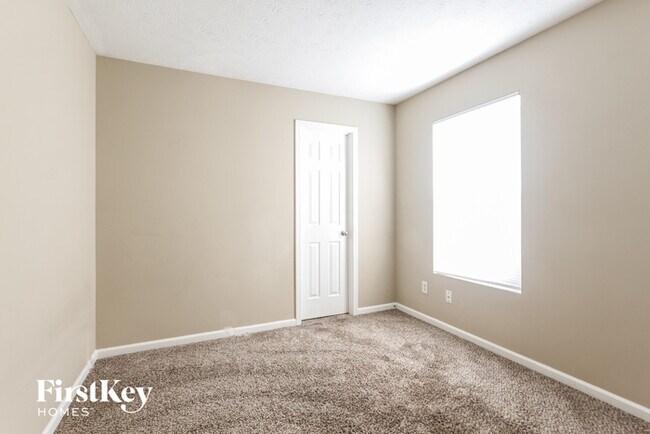 Building Photo - 4102 Tahoe Dr