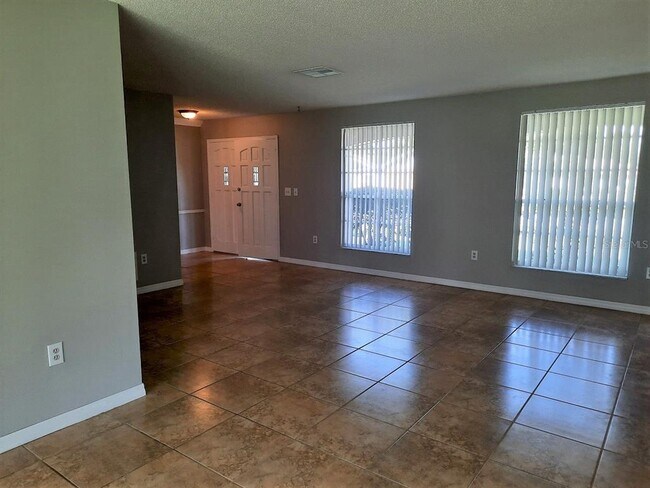 Building Photo - 13016 Serpentine Dr