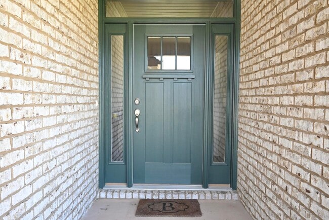 Building Photo - 326 Keswick Ln