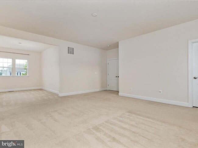 Building Photo - 6684 Muir Dr
