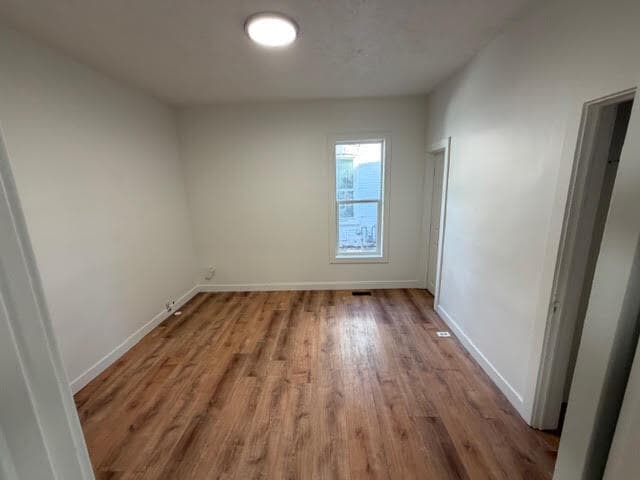 Building Photo - 829 S McClelland St