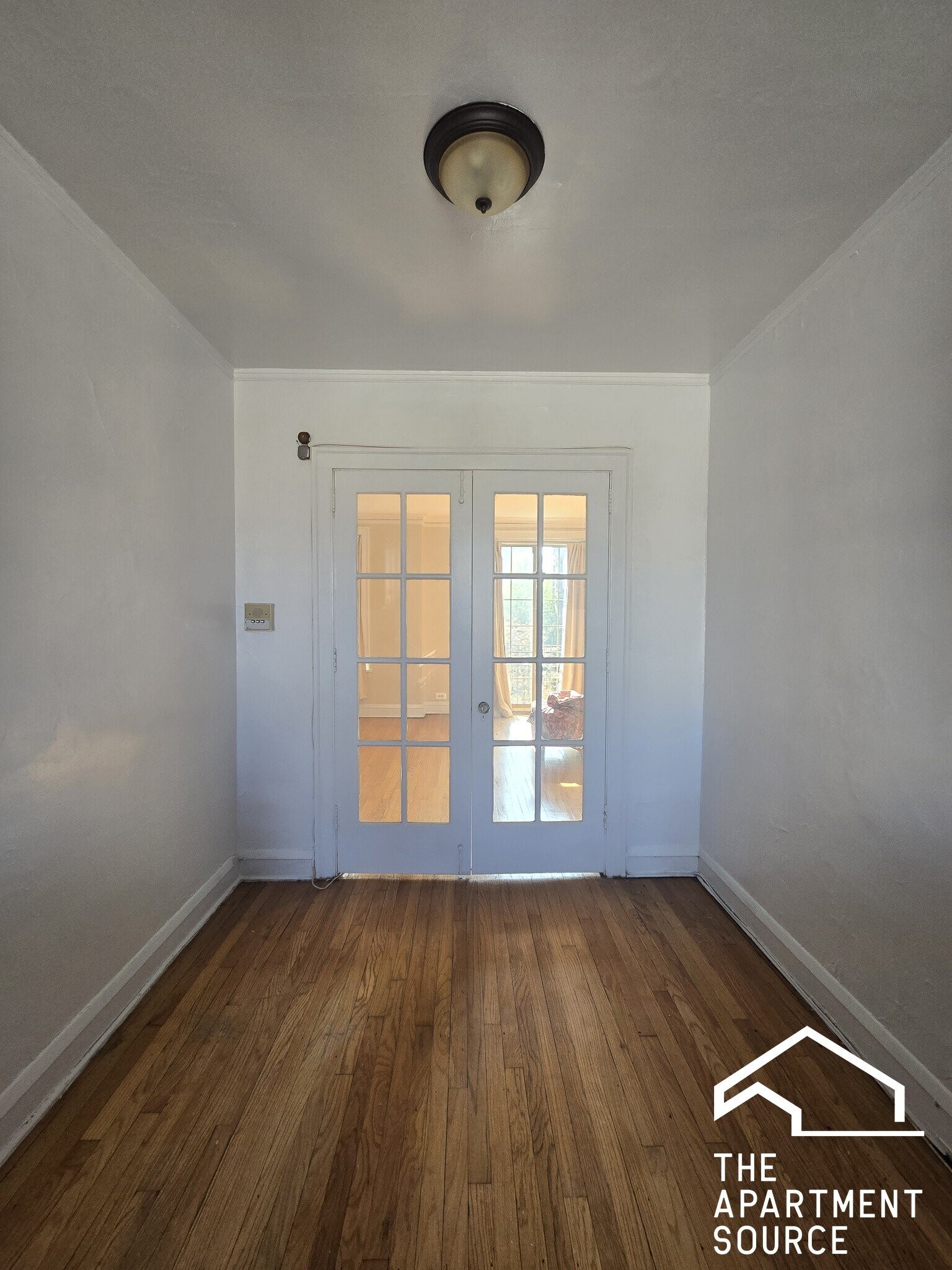 Building Photo - 909 Elmwood Ave