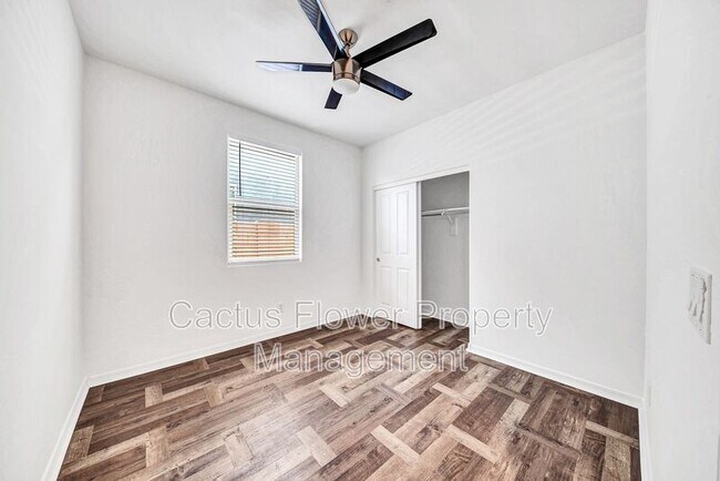 Building Photo - 9751 E Palladium Dr