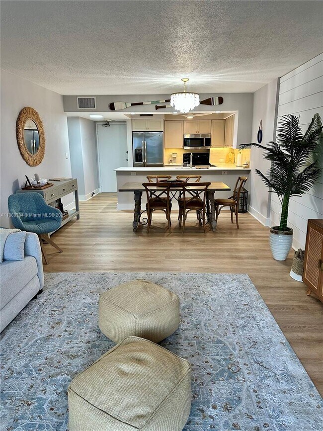 Building Photo - 3540 S Ocean Blvd