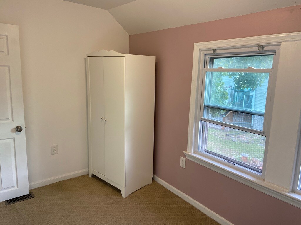 bedroom 2 - 114 Morgan Ave