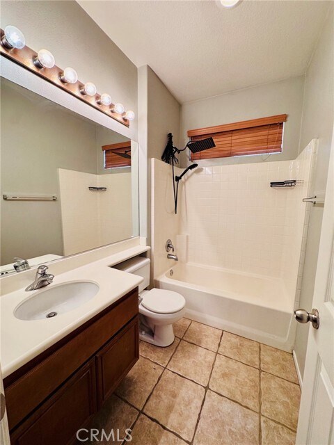 Building Photo - 16832 Fox Trot Ln