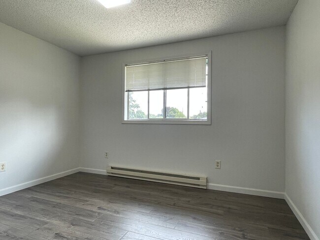 Building Photo - 2207 N Bessie_