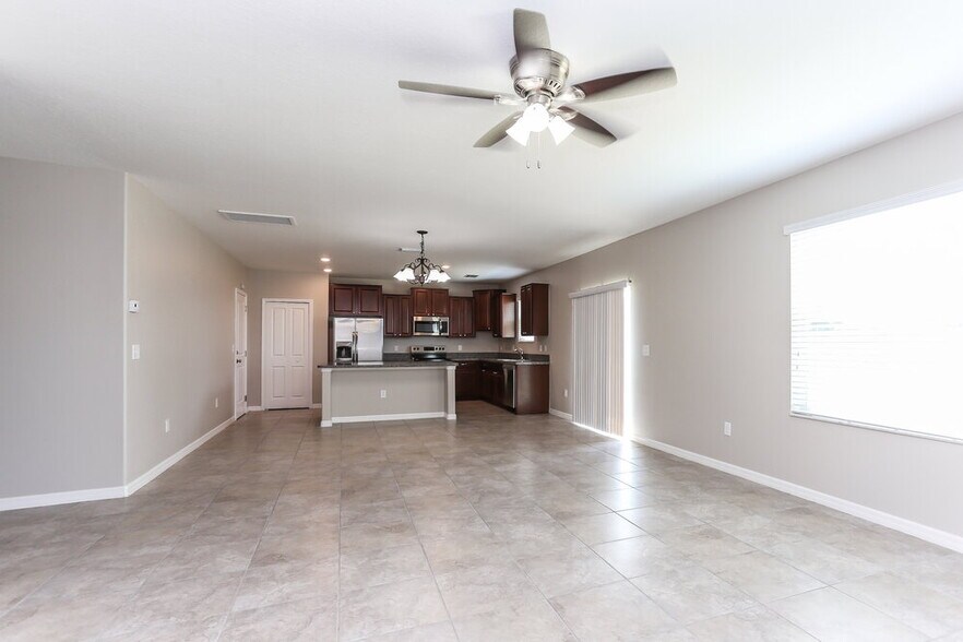 Building Photo - 1625 Climbing Dayflower Dr