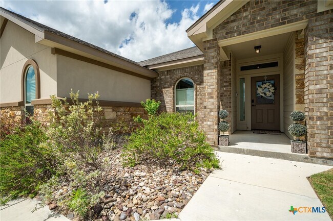 Building Photo - 2509 Meadow Lark Dr