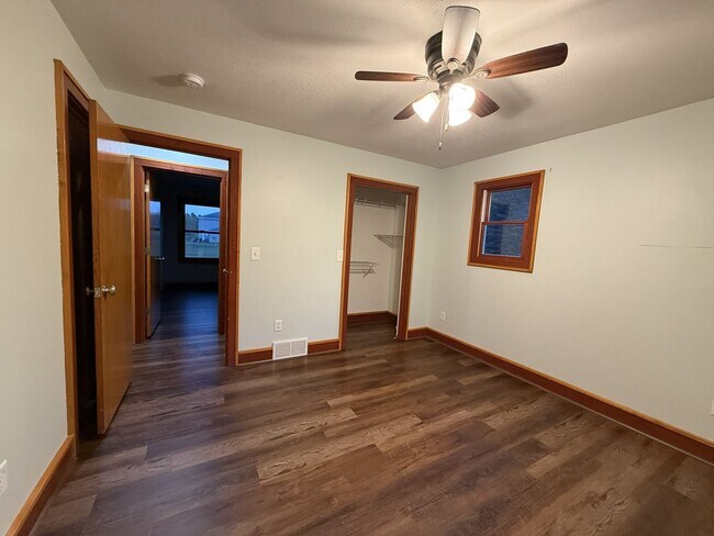 Building Photo - 7276 Tiger Dr