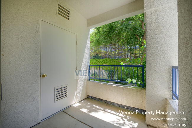 Building Photo - Great location for this Rocklin Condo!