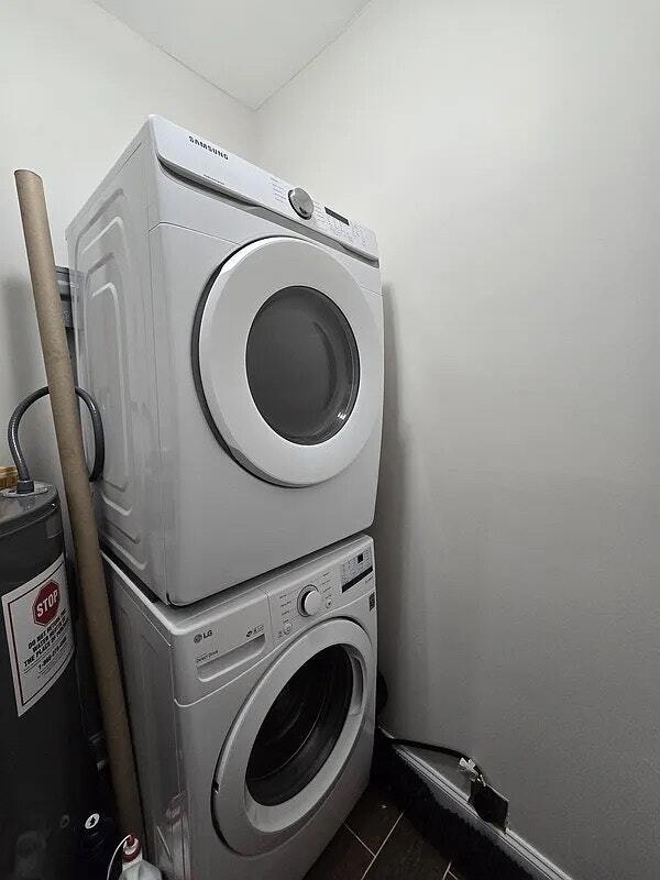 Building Photo - 841 North Ave NW