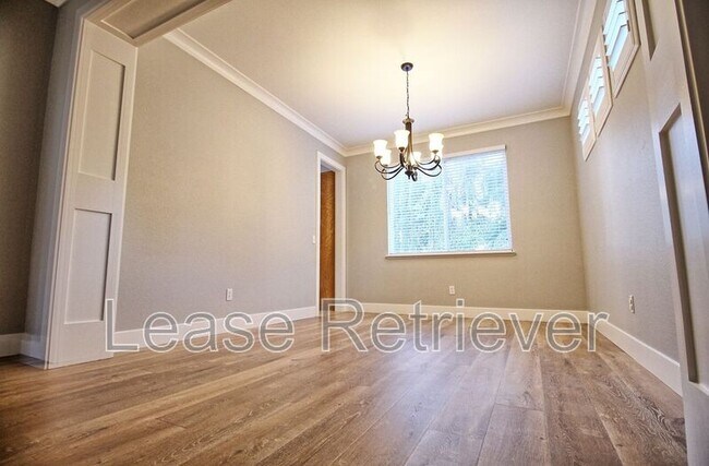 Building Photo - 2359 Riviera Ct