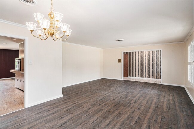Building Photo - 7527 Quail Run Dr
