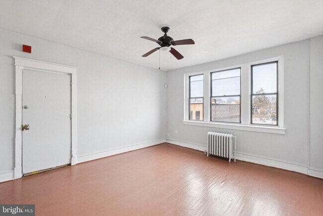 Building Photo - 7250 Chestnut St