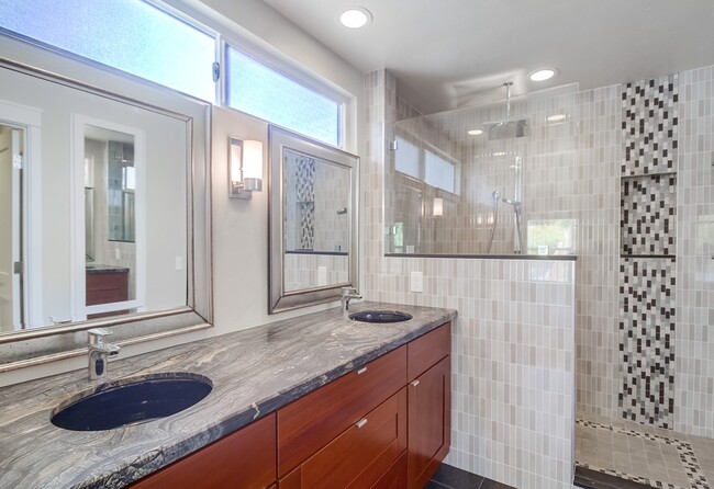 Building Photo - 4276 Kerwood Ct