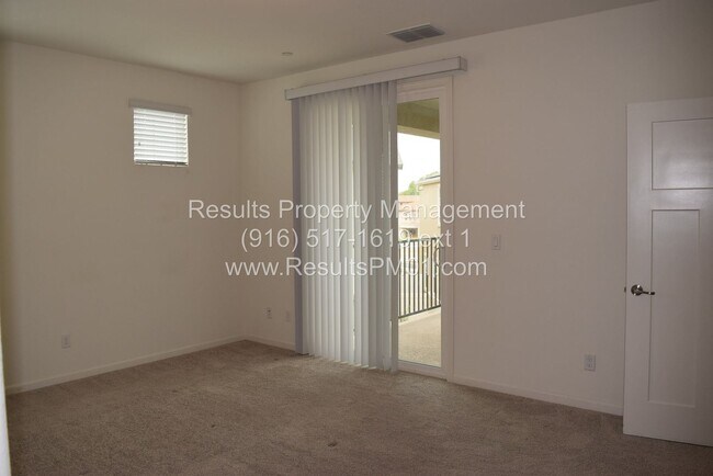 Building Photo - 3 br, 2.5 bath House - 4056 Montcalm Pl