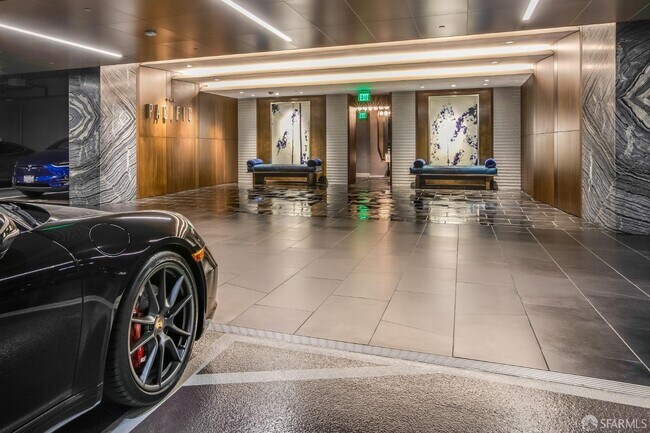 Building Photo - 2121 Webster St