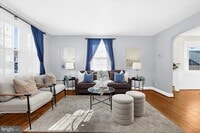 Building Photo - 312 Small Ct