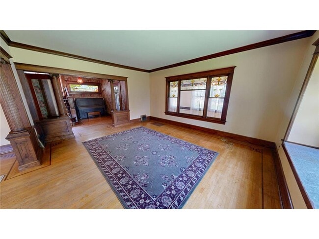 Building Photo - 216 Litchfield Ave SE