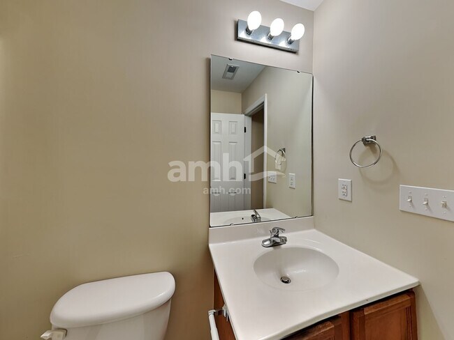 Building Photo - 4716 Byers Rd