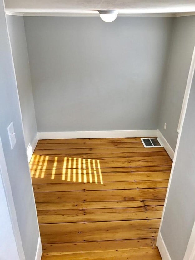 Custom walk in Closet ready to be installed - 62 Lime St