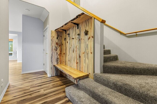 Building Photo - 18438 SE Stephens St