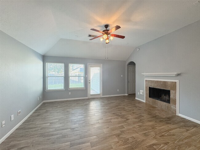 Building Photo - 19214 Garrett Knolls Ln