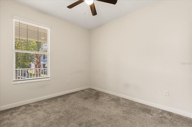 Building Photo - 9131 Cut Shot Dr