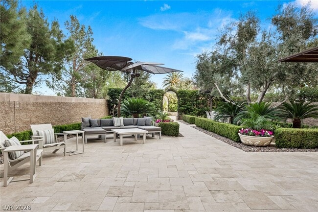 Building Photo - 9101 Alta Dr