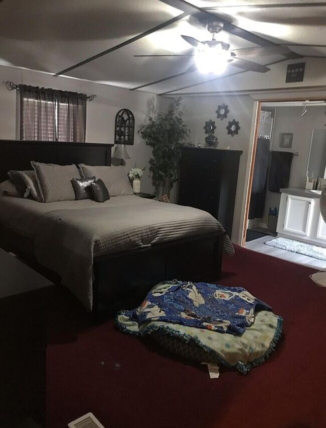 Building Photo - 24310 Seals Rd