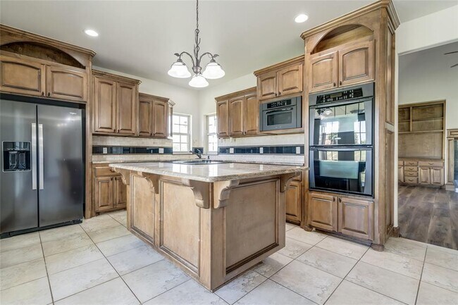 Building Photo - 22525 Lindy Terrace