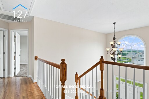 Building Photo - Comfortable & Stunning 4-Bedroom House in Prime Forest Location!