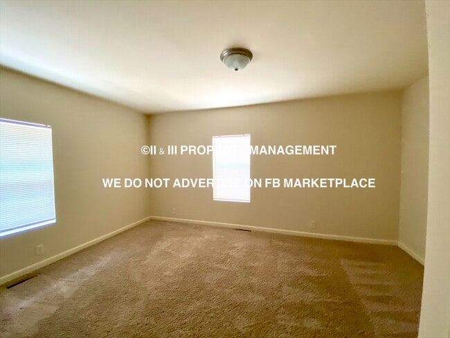 Building Photo - 512 W 86th St