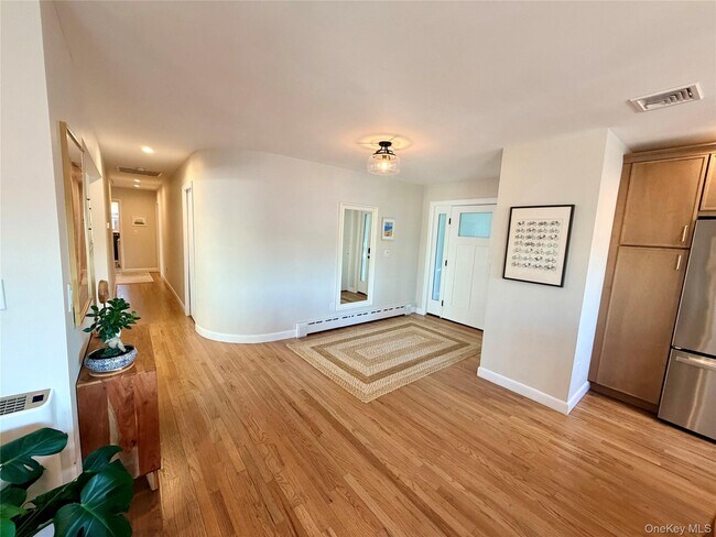 Building Photo - 214 National Blvd