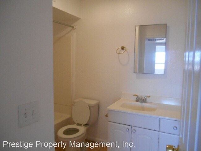 Building Photo - 3 br, 2 bath House - 2402 S. Calle Yucatan