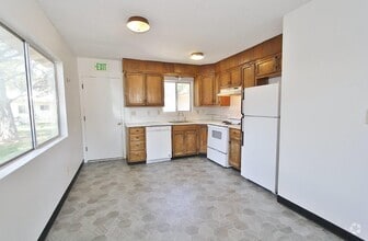 Building Photo - 1505 E Beech St
