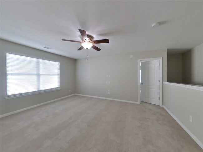 Building Photo - 10914 Tipton Oaks Dr