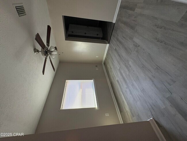 Building Photo - 816 E 25th St