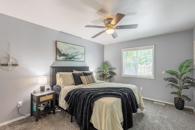 Building Photo - Newly Renovated 3 bed 2 bath home in the heart of MERIDIAN